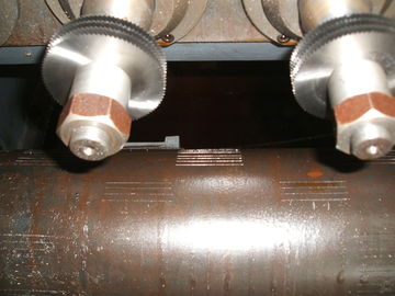 Máquina de entalho de alta velocidade da tubulação da tira com um ou outro entalhes retos na embalagem