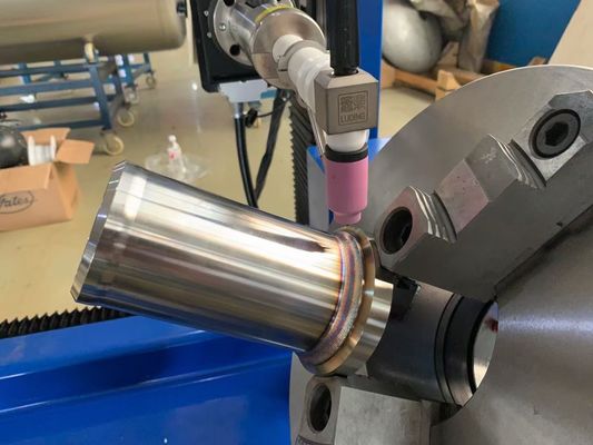 Máquina de Solda Automática de Costura para Tubos com Diâmetro de Soldagem Personalizado, Tensão 220V/380V e TIG com Alimentação de Arame